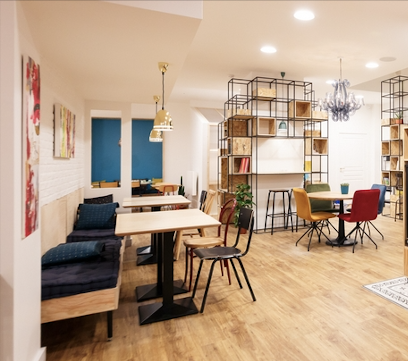 Nomadisme & télétravail : pourquoi choisir un café-coworking